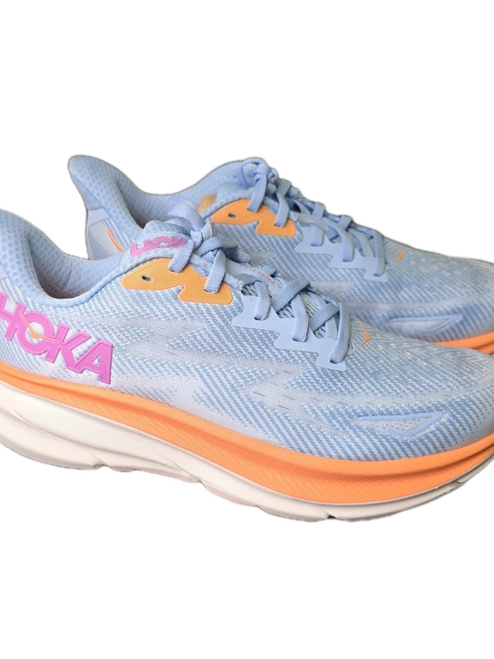 Hoka Women's Clifton 9 Sneaker, Airy Blue Ice Water, 9.5 US  New No Box